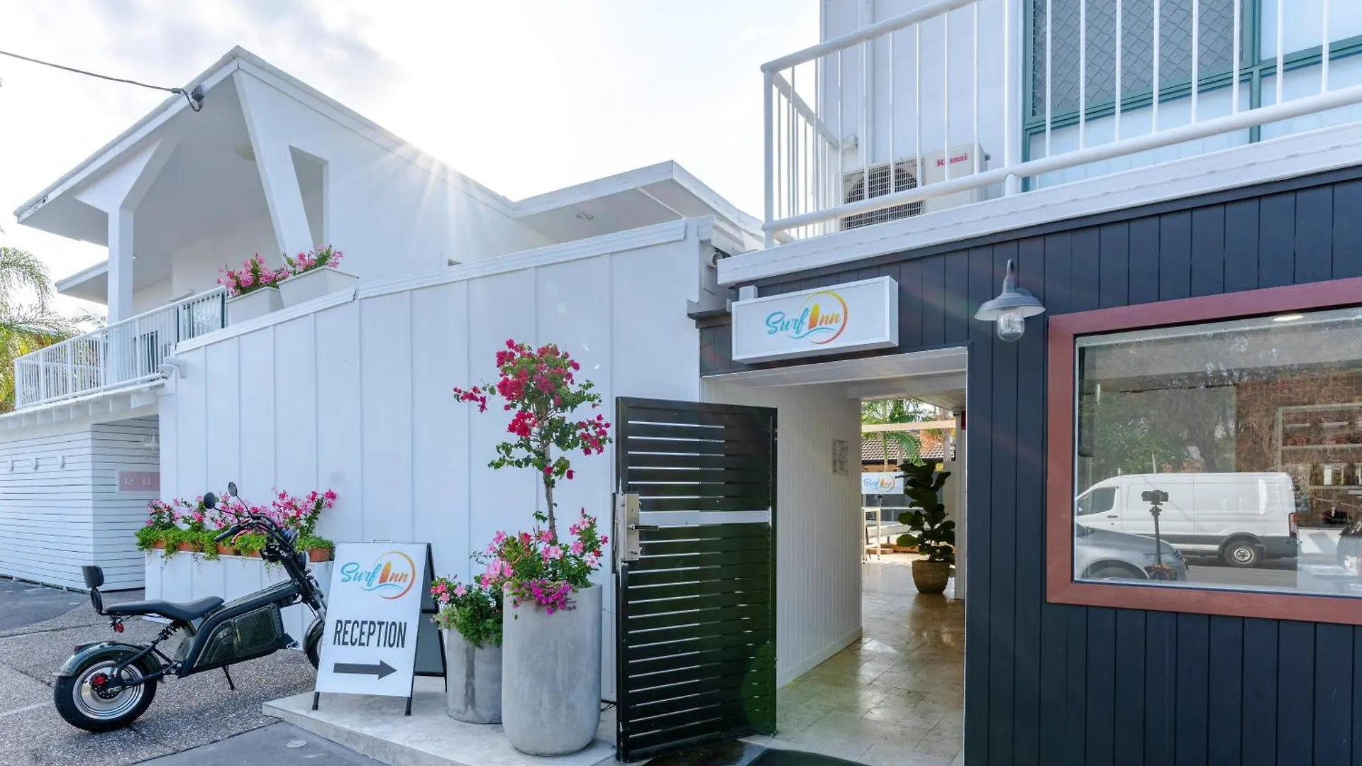 Surf Inn Boutique Backpackers - Free Breakfast Gold Coast 0*,