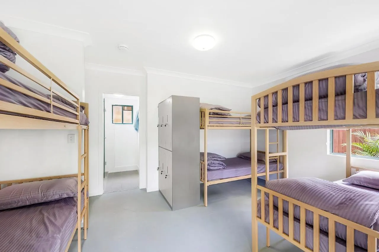 Hostel Surf Inn Boutique Backpackers - Free Breakfast Gold Coast